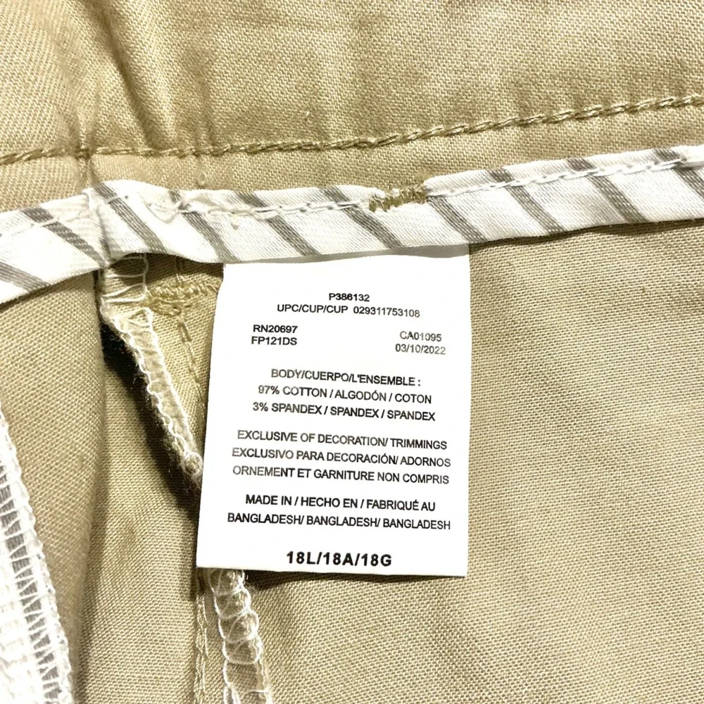 NEW Dickies Women's Size 18L Flex Twill Slim Fit Bootcut‎ Pants Desert Sand NWT - Picture 3 of 8